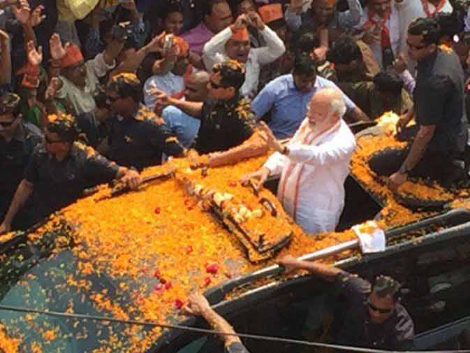 काल भैरव की पूजा के बाद पीएम मोदी का रोड शो खत्म