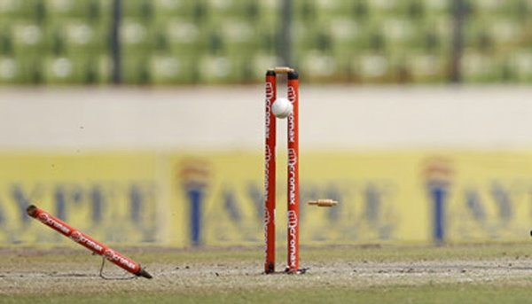 पूर्व क्रिकेटर अमोल जिच्खर ने की आत्महत्या
