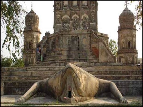 पूरे देश भर में है एक ऐसा अनोखा मंदिर, जहां दर्शन से पूरी होती है मुराद   