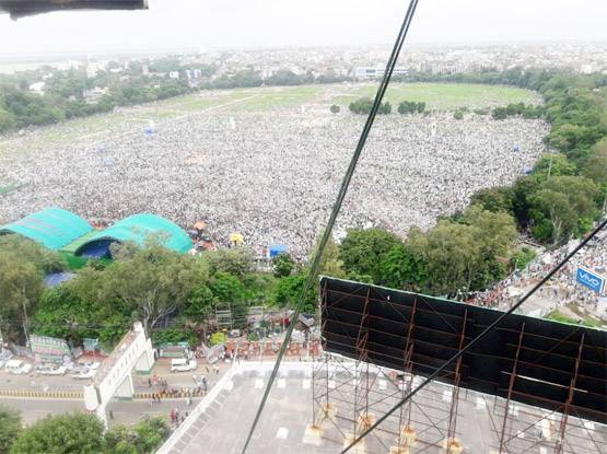 जब लालू की महारैली में आसमान से टपकने लगी भीड़