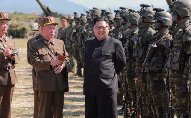 डोनाल्ड ट्रंप ने कोरिया के तानाशाह की फिर ली चुटकी, बोले- अब अपना रॉकेटमैन कैसा है