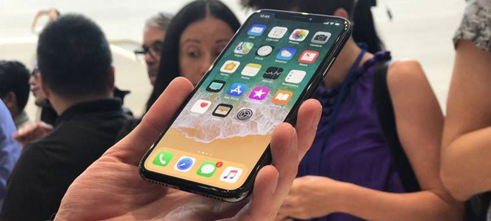 IPHONE X की असल कीमत जानकर उड़ जाएंगे आपके होश