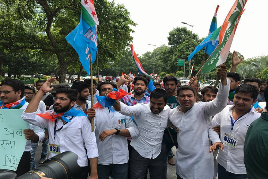 अभी-अभी: पिछले 6 साल का टूटा रिकार्ड, NSUI ने ABVP के विजय रथ रोक तीन सीटों पर किया कब्‍जा