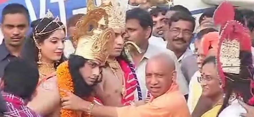 दिवाली सेलीब्रेशन:CM योगी ने कहा- दुनिया को दिवाली देने वाली अयोध्या अब उपेक्षित नहीं रहेगी