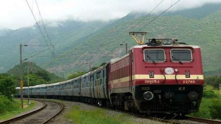 रेलवे में 446 पदों पर निकली भर्तियां, अंतिम तारीख से पहले कर ले आवेदन