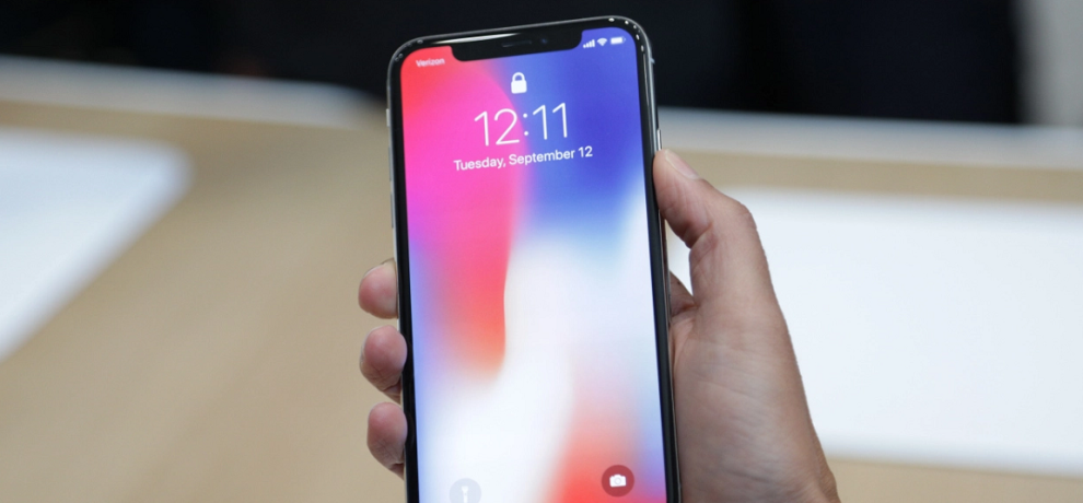 अभी-अभी: iPhone X यूजर्स के लिए आई बुरी खबर, हो रही है ये समस्या...