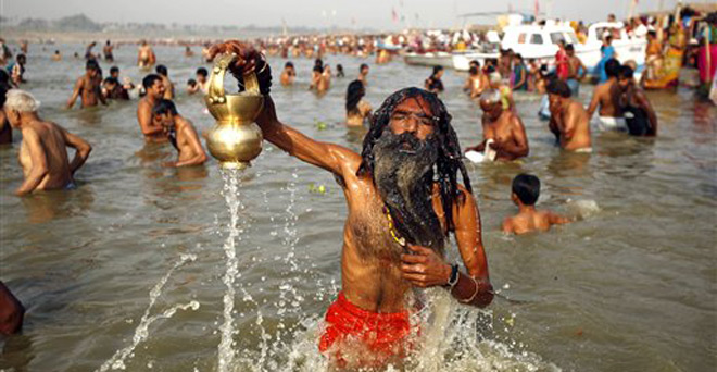 वैज्ञानिकों ने किया बड़ा खुलासा, आखिर क्यों नहीं खराब होता गंगाजल