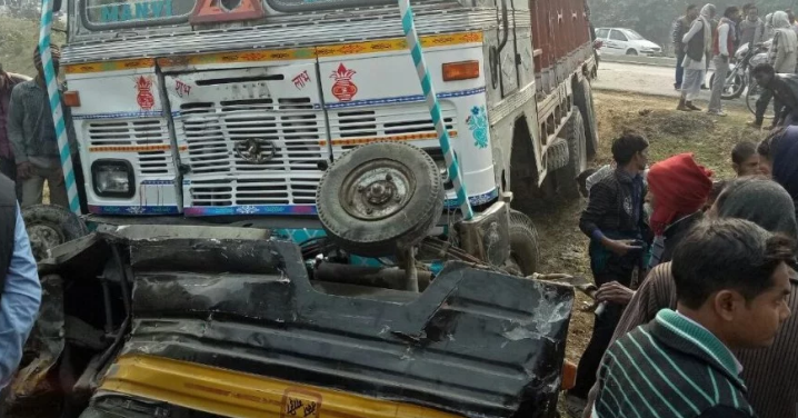 व्सीतापुरः अंत्येष्टि में शामिल होने जा रहे एक ही परिवार के चार लोगों समेत छह की मौत