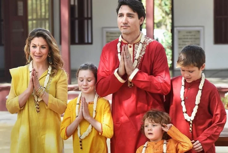 गुजरात में भारतीय रंग में रंगा नजर आया कनाडा के प्रधानमंत्री का पूरा परिवार