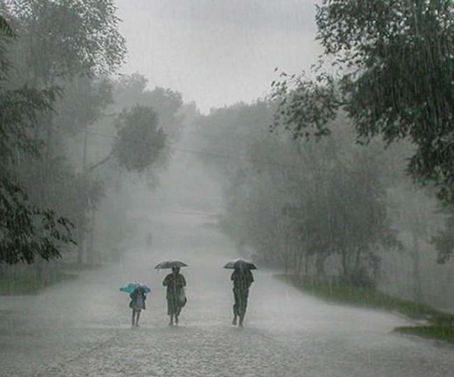 उत्तराखंड में  मौसम विभाग ने की भविष्‍यवाणी, शुक्रवार रात से बारिश के आसार