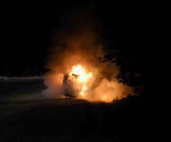 उत्तराखण्ड: जंगली जानवर की वजह से कार बनी आग का गोला, चालक की ऐसे बची जान