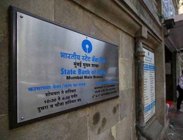 अभी-अभी आई एक अच्छी खबरः SBI ने अपने 25 करोड़ ग्राहकों को दी ये बड़ी राहत