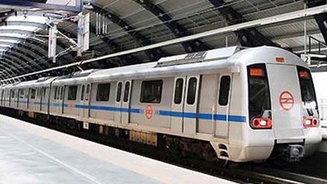 ग्रेजुएट्स के लिए Delhi Metro में नौकरी, 50 हजार सैलरी