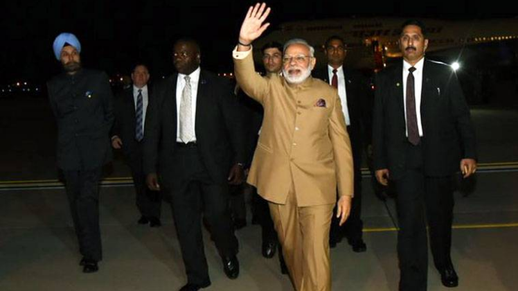 वॉशिंगटन पहुंचे PM मोदी ने की भारतीयों से मुलाकात, डोनाल्ड ट्रंप ने बताया सच्चा दोस्त