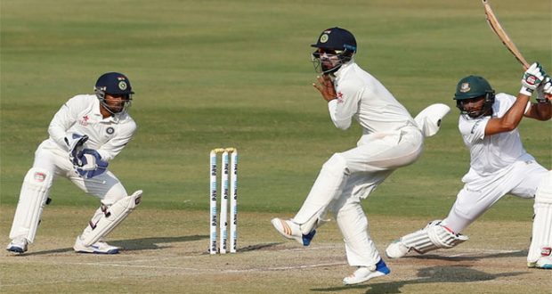 जीत से 6 विकेट दूर इंग्लैंड, साउथ अफ्रीका पर मंडराया हार का खतरा
