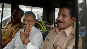आज देर में जेल से बाहर आएंगे कर्नल पुरोहित, कहा देश सेवा करना चाहता हूं