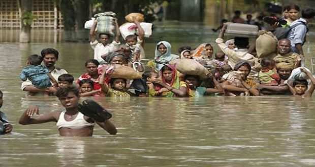 बिहार में बाढ़ से अब तक 98 लोगों की मौत, एक्जाम हुए कैंसिल, आवाजाही पर पड़ा असर