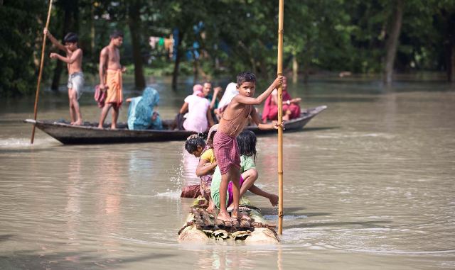 बाढ़ का कहर अभी भी जारी, बिहार में अबतक 153 तो असम में 140 से ज्यादा की मौत