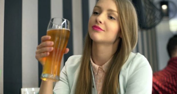 बीयर पीने से होते है ये चौंकाने वाले फायदे