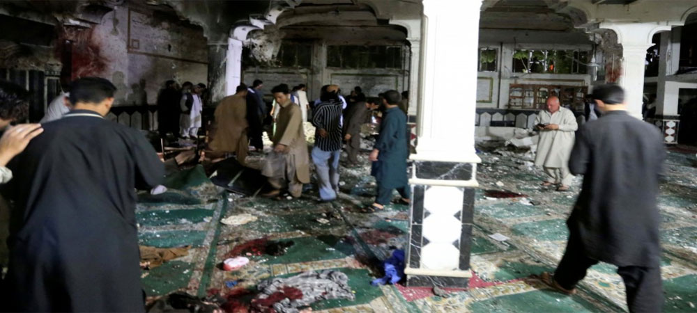 अभी-अभी: अफगानिस्तान में शिया मस्जिद में हुआ बड़ा धमाका, चारों तरफ बिछी लाशे...