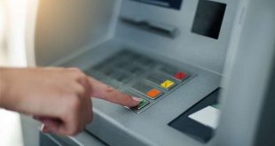 इस तरह ATM मशीन से करें अपने बैंक एकाउंट और आधार को लिंक...