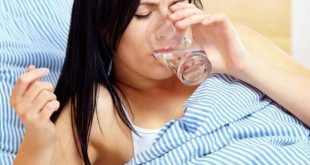 सुबह बासी मुंह पानी पीना सेहत के लिए है रामबाण