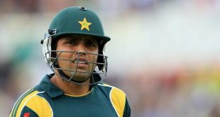 इस पाकिस्तानी खिलाड़ी ने 71 गेंदों में जड़े 14 चौके और 12 छक्कें