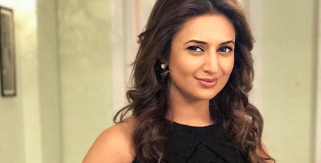 Divyanka Tripathi की तरह दिखना चाहती है खूबसूरत, तो अपनाएं ये ब्यूटी स्टेप्स