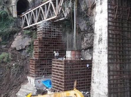 रेलवे का कारनामा, मात्र 58 दिन में पहाड़ पर बनाया टूटा पुल...