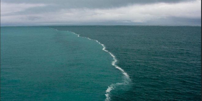 जानिए क्या होता है जब आपस में मिलते हैं दो महासागर
