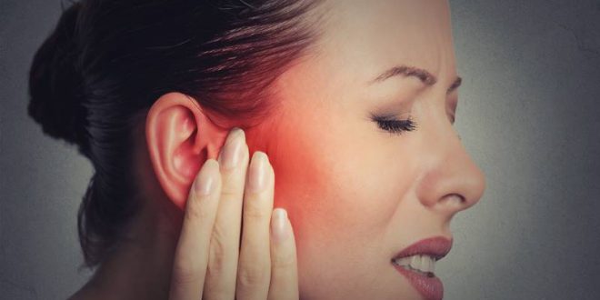 ये घरेलू नुस्खे दूर कर देंगे आपके कान का दर्द और इन्फेक्शन
