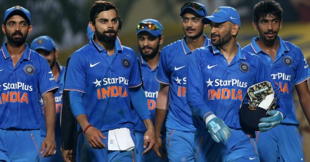Vअभी-अभी: टीम इंडिया के क्रिकेटर्स को लगा बड़ा झटका, पत्नियों और गर्लफ्रेंड्स की जिम्मेदारी नहीं लेगा BCCI