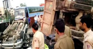 #बड़ा हादसा: यूपी के फिरोजाबाद में दर्दनाक हादसा, 11 लोगों की हुई मौत....