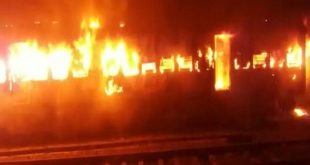 Breaking News: पटना-मोकामा पैसेंजर में लगी भीषण आग, इंजन सहित 6 बोगियां जलकर खाक