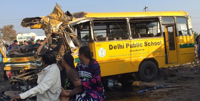 इंदौर स्कूल बस हादसा: DPS स्कूल के खिलाफ दर्ज होगी FIR, गृहमंत्री ने तुरंत कार्रवाई के दिए निर्देश