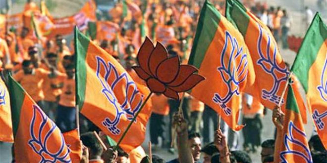 गोरखपुर और फूलपुर के सहारे BJP की निगाहें 2019 के चुनाव पर