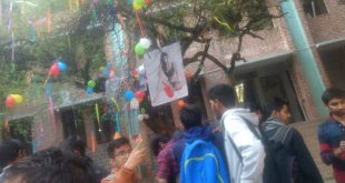 दिल्ली के हिंदू कॉलेज में वैलेंटाइन डे पर 'वर्जिन ट्री' की पूजा