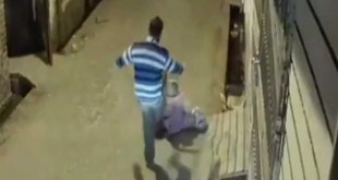 बुजुर्ग महिला की पिटाई का वीडियो हुआ वायरल