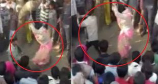 पेड़ से बांधकर महिला को बेल्ट और डंडों से पीटा, VIDEO वायरल