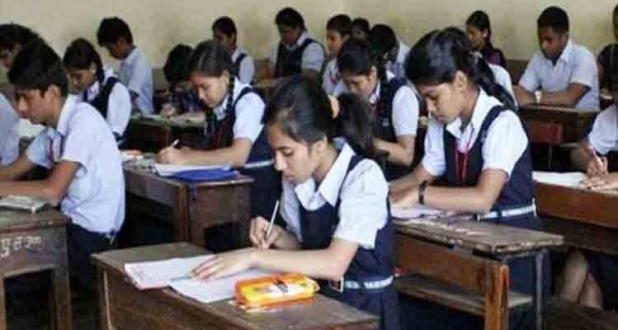 CBSE अंग्रेजी के पेपर में थी गड़बड़ी, बच्चों को मिलेगा फायदा