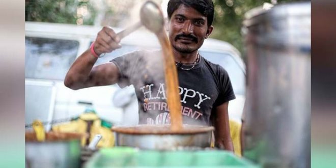 ज़िंदगी की आम बात इस चायवाले की ज़िंदगी की सबसे बड़ी ख़ुशी बन गई....