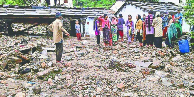 कुदरत के कहर से उत्तराखंड में दो की मौत, दर्जनों लोग बुरी तरह घायल...