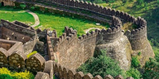 भारत में मौजूद है विश्व की दूसरी सबसे लंबी दीवार...