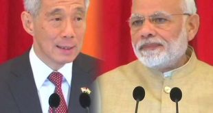 प्रधानमंत्री नरेंद्र मोदी के दो दिवसीय सिंगापुर दौरे का आज अंतिम दिन है। पीएम मोदी और सिंगापुर के प्रधानमंत्री ली सिएन लूंग के बीच मुलाकात हुई। इस दौरान दोनों देशों की ओर से कई समझौतों पर हस्ताक्षर हुए। बताया जा रहा है कि सिंगापुर और भारत के बीच व्यापार को बढ़ावा देने के लिए करीब 14 समझौतों पर हस्ताक्षर हुए हैं। वार्ता के बाद दोनों देशों ने संयुक्त प्रेस वार्ता को संबोधित किया। इससे पहले शुक्रवार को इस्ताना में पीएम मोदी का औपचारिक स्वागत किया गया। इस दौरान उनके साथ सिंगापुर के स्वागत के बाद पीएम मोदी ने राष्ट्रपति हलिमा याकूब से शिष्टाचार भेंट की।  संयुक्त वार्ता की अहम बातें - सिंगापुर के प्रधानमंत्री ने कहा- 'हमने रक्षा संबंधों को मजबूत किया है, हमारी नौसेना ने आज लॉजिस्टिक्स सहयोग पर एक समझौते पर हस्ताक्षर किए हैं और इस वर्ष वार्षिक सिंगापुर-भारत समुद्री द्विपक्षीय अभ्यास की 25 वीं वर्षगांठ मनाएंगे।  - पीएम ली सिएन लूंग ने कहा-'भारतीय पर्यटक चांगई हवाई अड्डे और सिंगापुर में कुछ खास ऑपरेटरों पर इलेक्ट्रॉनिक भुगतान के लिए अपने रुपे कार्ड का उपयोग करने में सक्षम होंगे" - पीएम मोदी ने कहा- कल शाम सिंगापुर की महत्वपूर्ण कंपनियों के CEOs के साथ राउंड टेबल  पर मुझे भारत के प्रति उनके विश्वास को देखकर बहुत प्रसन्नता हुई। भारत और सिंगापुर के बीच एयर ट्रैफिक तेजी से बढ़ रहा है। दोनों पक्ष शीघ्र ही द्विपक्षीय एयर सर्विस एग्रीमेंट की समीक्षा शुरू करेंगे। - इससे पहले पीएम मोदी ने सिंगापुर के प्रधानमंत्री का आभार व्यक्त किया और कहा, उन्होंने (पीएम ली ने) हमेशा भारत के साथ संबंधों को मजबूत करने के लिए अथक प्रयास किए हैं। - RuPay, BHIM और UPI-आधारित remittance app का सिंगापुर में कल शाम अंतर्राष्ट्रीय लॉन्च डिजिटल इंडिया और हमारी भागीदारी की नवीनता की भावना को दर्शाता हैः पीएम मोदी - बार-बार होने वाले अभ्यासों तथा नौसैनिक सहयोग को ध्यान में रखते हुए नौसेनाओं के बीच लॉजिस्टिक समझौता संपन्न होने का भी मैं स्वागत करता हूं। आने वाले समय में साइबर सुरक्षा और अतिवाद तथा आतंकवाद से निपटना हमारे सहयोग के महत्वपूर्ण क्षेत्र होंगे - पीएम मोदी - डिजिटल इंडिया के तहत हम भारत में एक डाटा सेंटर पॉलिसी बनाएंगे- पीएम मोदी - स्किल डेवलपमेंट, प्लानिंग और शहरी विकास के क्षेत्र में हमारे सहयोग में अच्छी प्रगति हुई है। हमने जो एग्रीमेंट किए वे इस सहयोग को नई ऊंचाई पर ले जाएंगे- पीएम मोदी   पीएम मोदी बोले, भारत और आसियान के बीच का पुल है सिंगापुर यह भी पढ़ें शांगरी-ला में होगा मोदी का भाषण इसके बाद सिंगापुर के प्रधानमंत्री ली सिएन लूंग के साथ पीएम मोदी लंच करेंगे। पीएम मोदी शांगरी-ला वार्ता को संबोधित करेंगे। यह पहली बार होगा जब कोई भारतीय प्रधानमंत्री इस सम्मेलन को संबोधित करेगा। इस कार्यक्रम में 40 देशों के रक्षा मंत्री, सेना प्रमुख और शीर्ष अधिकारी भाग लेंगे। शांगरी-ला डायलॉग के बाद सिंगापुर के प्रधानमंत्री ली ने सभी मेहमानों के लिए डिनर रखा है।  सिंगापुर और भारत भविष्य की ओर बढ़ रहे हैं वहीं गुरवार को पीएम मोदी ने प्रवासी भारतीयों को संबोधित करते हुए कहा था कि सिंगापुर के साथ हमारे संबंध गर्मजोशी से भरे हैं। हमने जब अपना दरवाजा दुनिया के लिए खोला और पूर्व का रख किया, तो सिंगापुर भारत और आसियान के बीच एक पुल बन गया। मोदी ने कहा कि हमारे राजनीतिक संबंधों में कोई दरार नहीं या संदेह नहीं है। दोनों देश अंतरराष्ट्रीय मंचों पर एक आवाज में बात करते हैं। सिंगापुर के जहाज अक्सर हमारे यहां रकते हैं। दो शेर (भारत और सिंगापुर) साथ मिलकर भविष्य की ओर कदम ब़़ढा सकते हैं। हमारे रक्षा संबंध बेहद मजबूत हैं और दोनों देश समय के साथ कदम मिलाकर चल रहे हैं।  तीन भारतीय पेमेंट एप लॉन्च किए मोदी ने गुरुवार को सिंगापुर में डिजिटल पेमेंट के तीन भारतीय एप लॉन्च किए। इनमें भीम, रूपे और एसबीआई एप शामिल हैं। इसका मकसद भारतीय डिजिटल पेमेंट सिस्टम को अंतरराष्ट्रीय मंचों पर ले जाना है। रूपे पेमेंट सिस्टम को सिंगापुर के 33 साल पुराने नेटवर्क फॉर इलेक्ट्रॉनिक ट्रांसफर से जो़ड़ा गया है। 