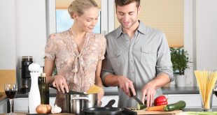 किचन से जुड़ी ये बातें ला सकती हैं पति-पत्नी के रिश्तों में रोमांस