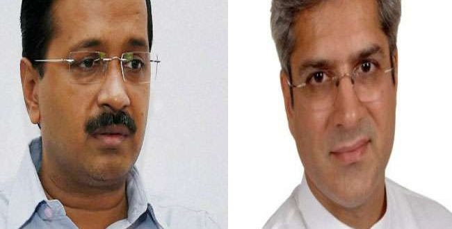 दिल्ली में सत्तासीन आम आदमी पार्टी (AAP) को नवरात्र के पहले दिन ही जोरदार झटका लगा, जब दिल्ली सरकार के परिवहन मंत्री कैलाश गहलोत के घर इनकम टैक्स (IT) ने छापा मारा। समाचार एजेंसी एएनआइ के मुताबिक, इनकम टैक्‍स ने कैलाश गहलोत के दिल्ली में वसंत कुंज स्थित घर में छापा मारा है। इसके अलावा, गुरुग्राम में भी मंत्री के ठिकानों पर छापे मारे गए हैं, कुलमिलाकर 16 ठिकानों पर छापे मारे गए हैं। एएनआइ के मुताबिक, ब्रिस्क इंफ्रास्ट्रक्चर, डेवलपर्स लिमिटेड और कॉरपोरेट इंटरनेशनल फाइनेंसियल सर्विसेज लिमिटेड पर इनकम टैक्स के छापे जारी हैं। वहीं, दिल्ली सरकार के मंत्री के घर व अन्य ठिकानों पर आइटी छापों लेकर आम आदमी पार्टी ने नाराजगी जताई है। AAP ने राजनीतिक साजिश बताया है। पार्टी के मुताबिक, जब हम पूरी शिद्दत से दिल्ली की जनता के लिए काम कर रहे हैं, ऐसे में वे (भाजपा) हमारे नेताओं, मंत्रियों के घरों पर छापे मार रहे हैं। जनता 2019 के लोकसभा चुनाव में इसका जवाब देगी। मिशन 2019ः दिल्ली फतह करने के लिए AAP-भाजपा के खिलाफ कांग्रेस का नया हथियार यह भी पढ़ें दिल्ली के सीएम ने आइटी के छापे को लेकर ट्वीट किया- मोदी जी, आपने मुझ पे, सत्येन्द्र पे और मनीष पे भी तो रेड करवाई थीं? उनका क्या हुआ? कुछ मिला? नहीं मिला? तो अगली रेड करने के पहले दिल्ली वालों से उनकी चुनी सरकार को निरंतर परेशान करने के लिए माफ़ी तो मांग लीजिए?' UP-हरियाणा ने दिया दिल्ली को झटका, यहां के पेट्रोल पंपों पर 70 फीसद तक घटी बिक्री यह भी पढ़ें यहां पर बता दें कि दक्षिण पश्चिमी दिल्‍ली के नजफगढ़ सीट से विधायक कैलाश गहलोत को दिल्ली के मुख्यमंत्री अरविंद केजरीवाल का बेहद करीबी माना जाता है। यही वजह है कि मौका मिलने पर मई, 2017 में दिल्‍ली के मुख्‍यमंत्री अरविंद केजरीवाल ने उन्‍हें परिवहन मंत्री बनाया था।