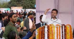 राहुल गांधी ने मंच से लिया इस युवक का नाम, फिर पूछ लिया ऐसा सवाल कि जोर-जोर से चिल्लाने लगी भीड़...