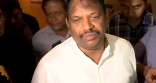 गोवा का सियासी संकट: बीजेपी MLA ने कहा- '3 सीटों वाले सुदीन धवलीकर बनना चाहते हैं CM'